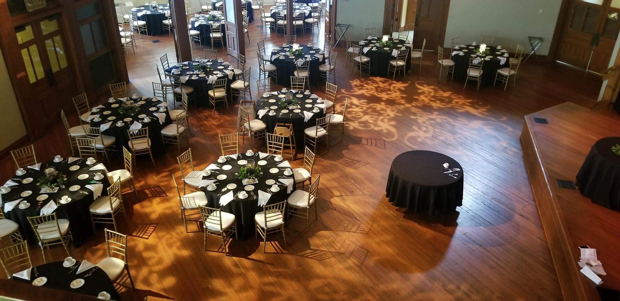 Goregous Room for Wedding reception Indiana Landmarks Indianapolis Indiana