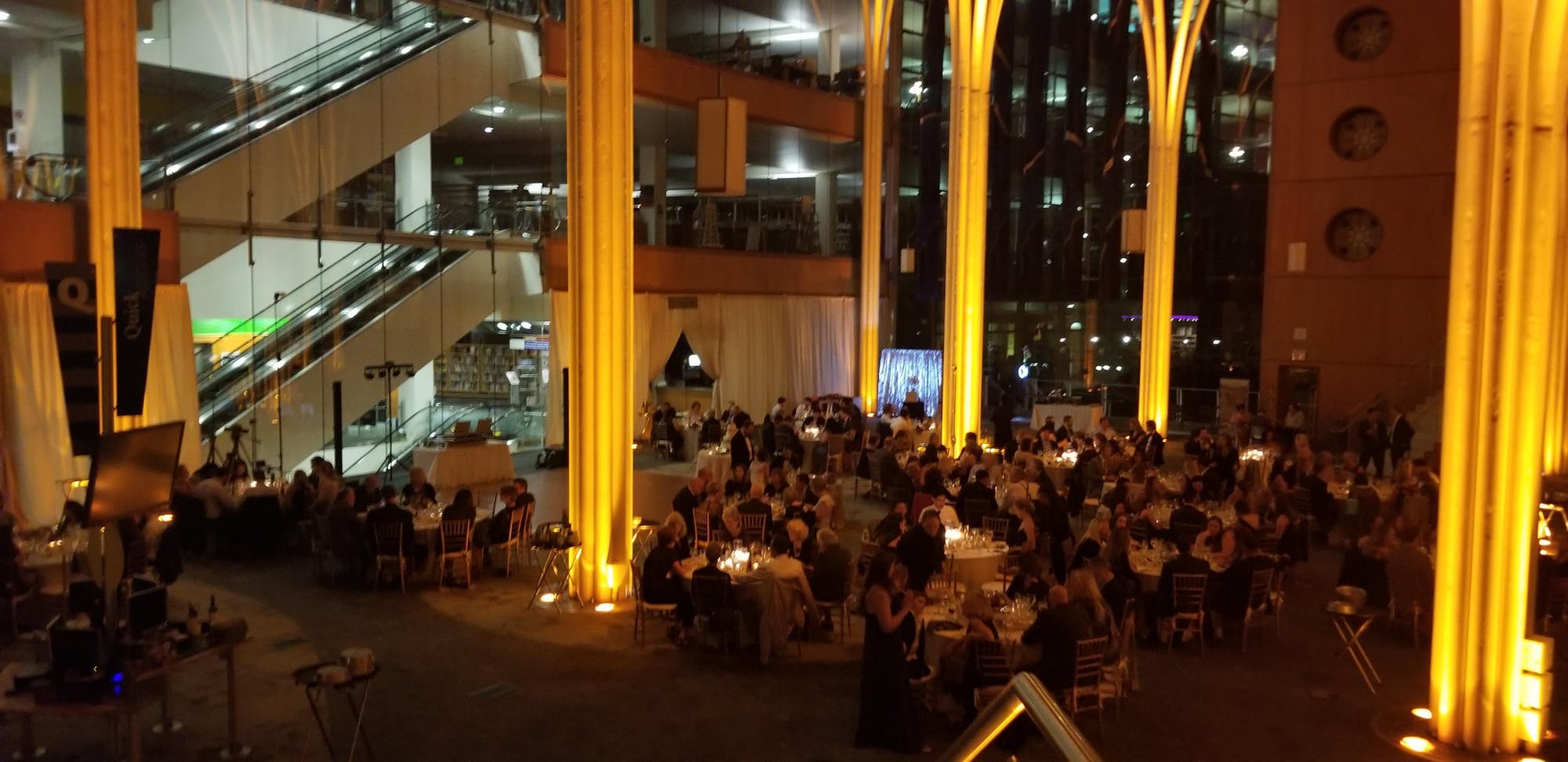 Indianapolis Central Library wedding