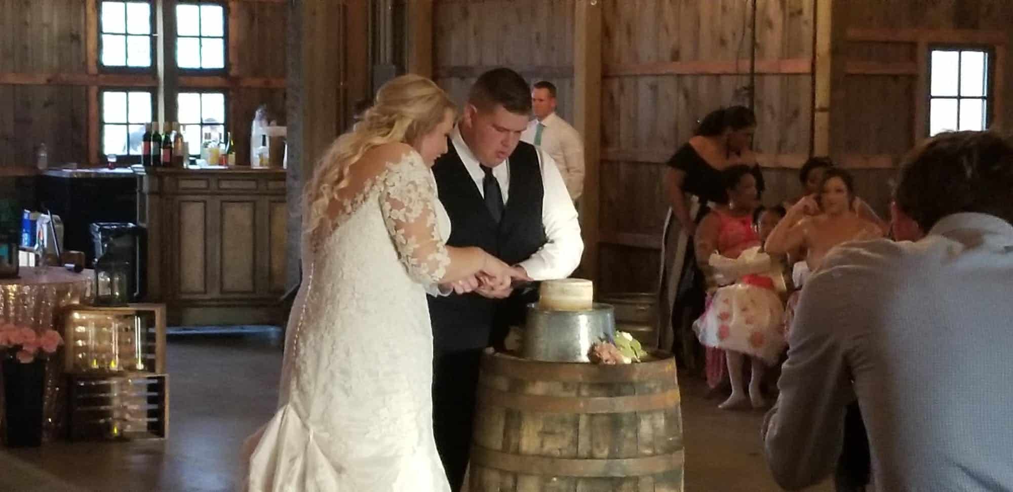 Lizton Indiana Couple cutting their cake
