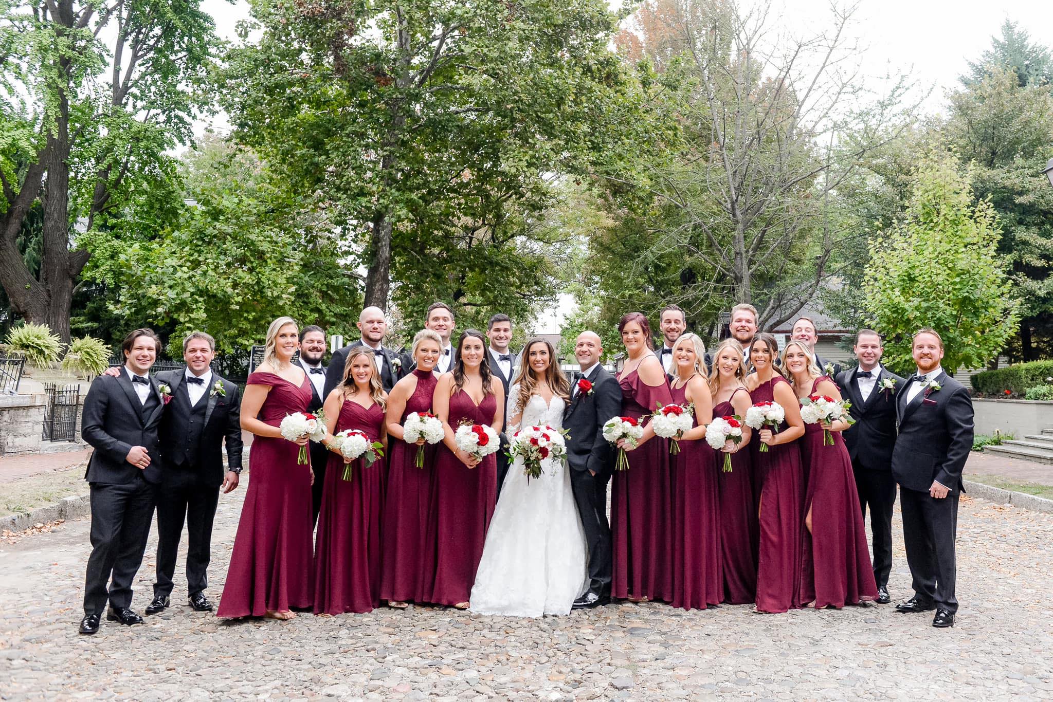 Indianapolis couple hires local Indianapolis DJ for the best wedding entertainment